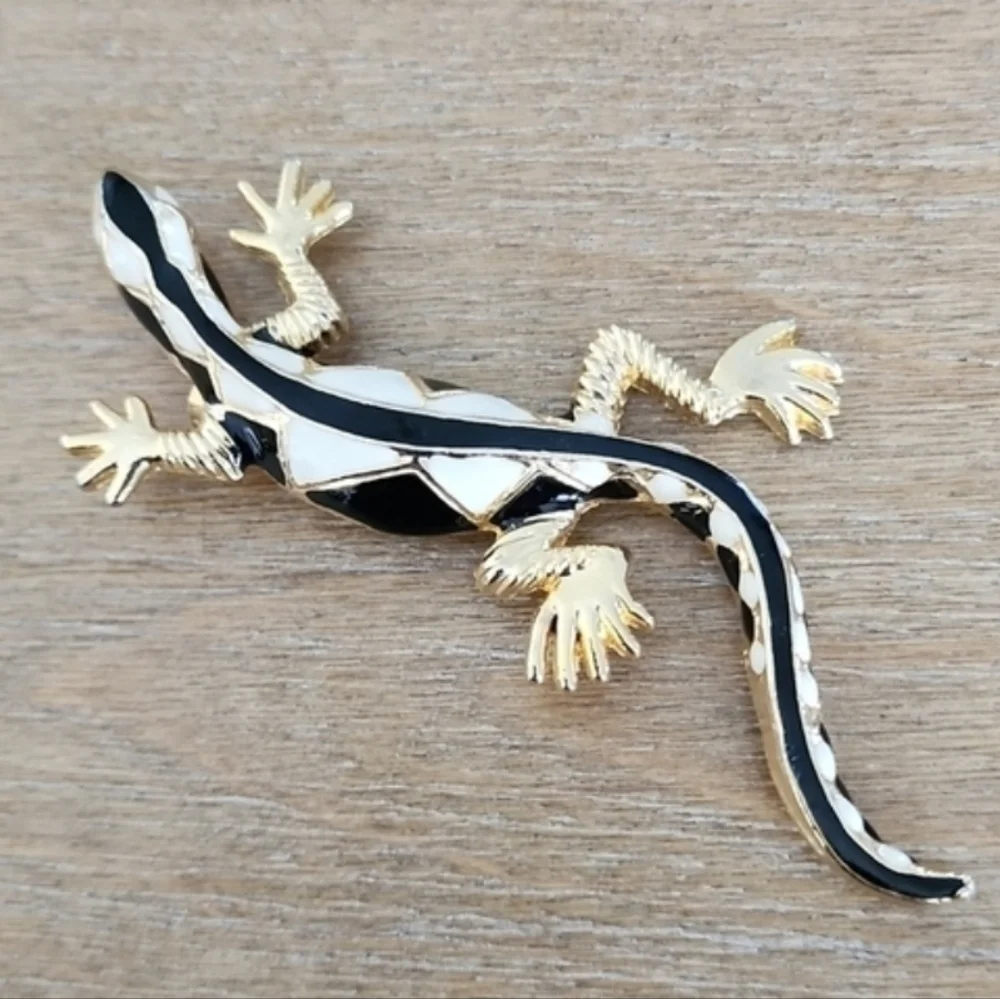 Vintage 80s Gecko Lizard Brooch Black White Gold Enamel Statement Pin